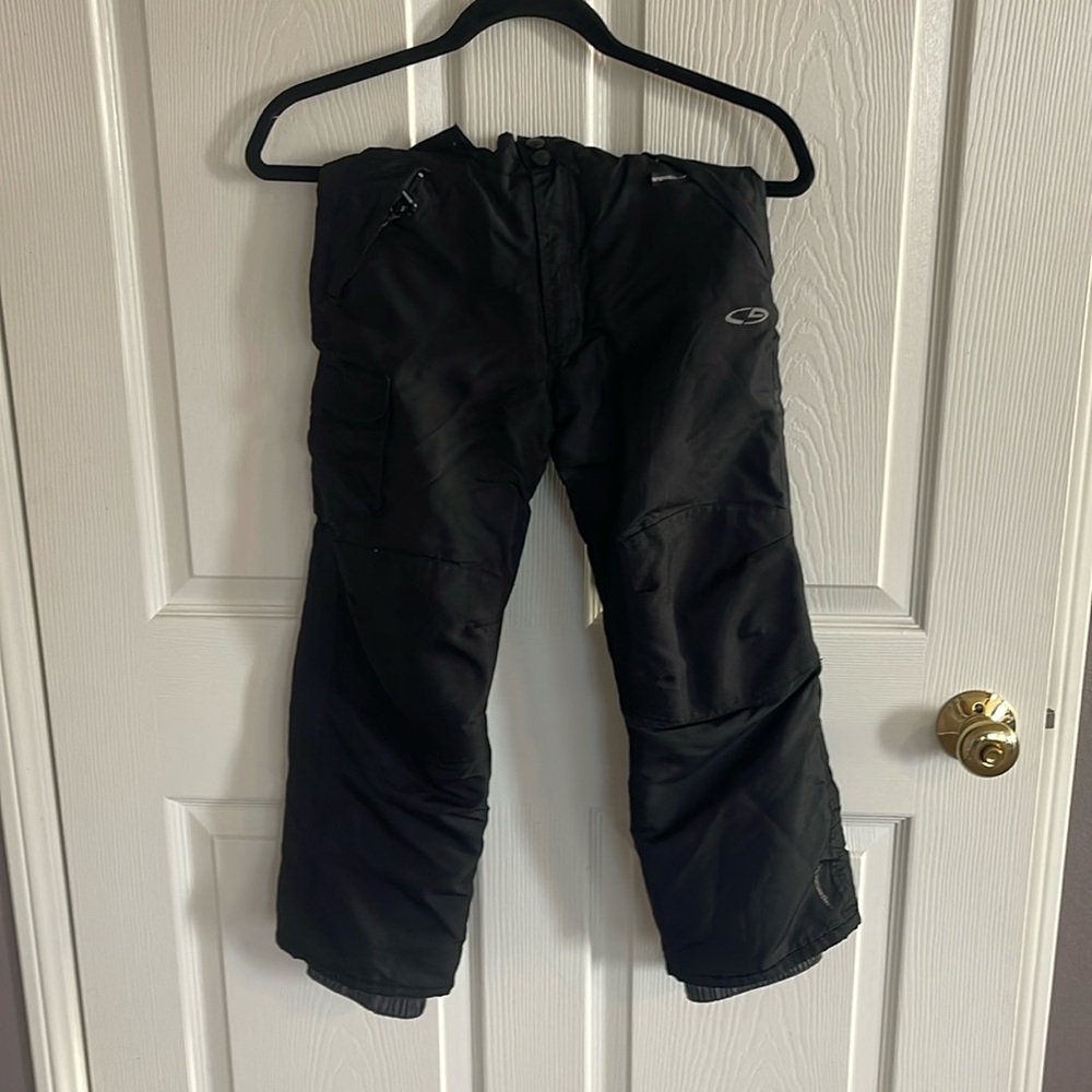 Boys champion snow pants. Lots of extra pockets, reinforced knees.